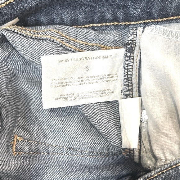 Code Bleu Chelsea Bermuda Raw Hem Denim Shorts Size 8 - Picture 5 of 10